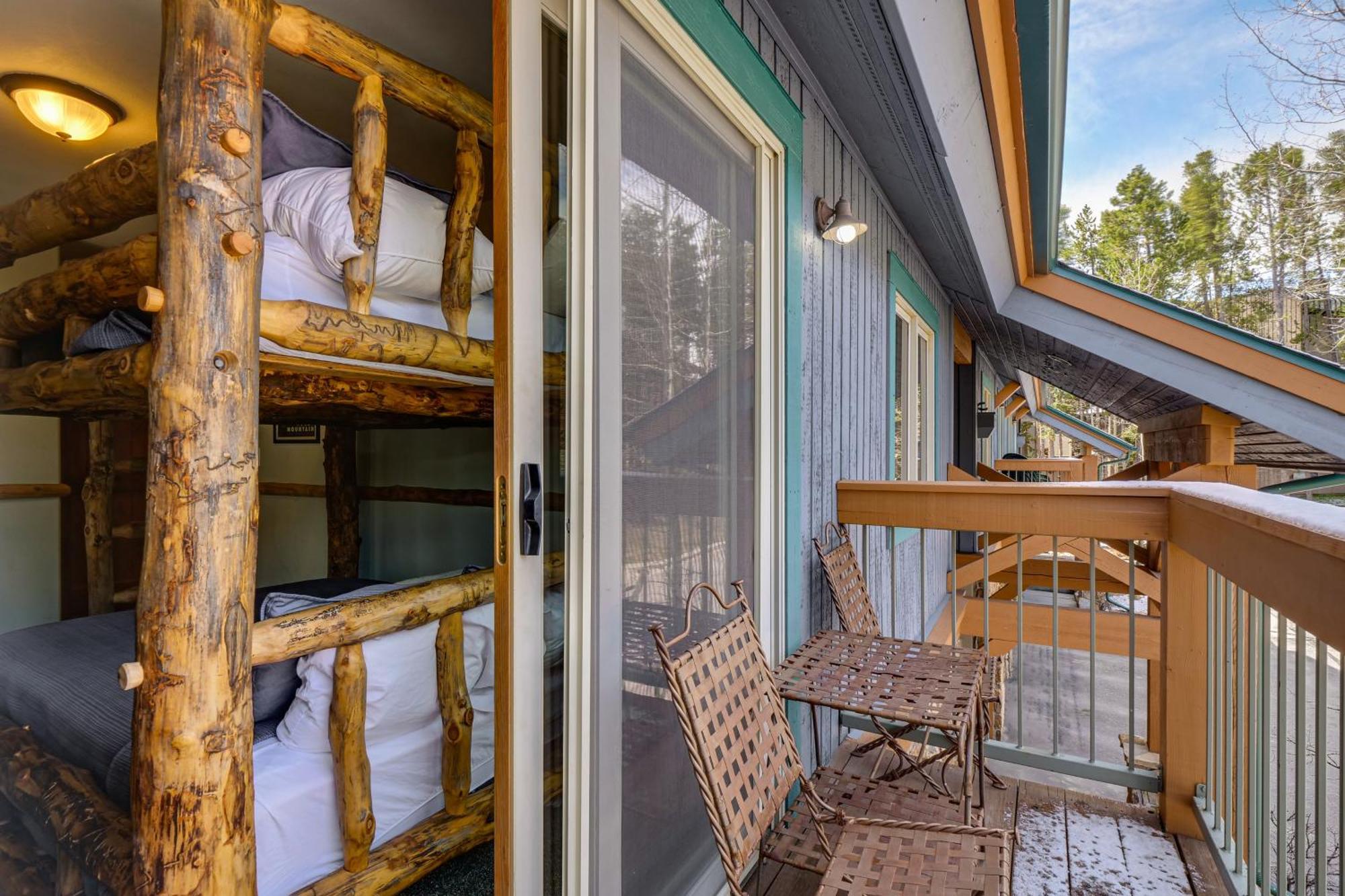 Breck Condo With Pool And Hot Tub Access Walk To Lift เบรกเคนริดจ์ ภายนอก รูปภาพ